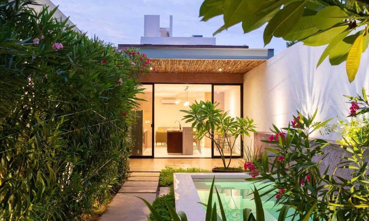 Centro House | Private Pool Near Centro, Montejo & Zoo, 2BR