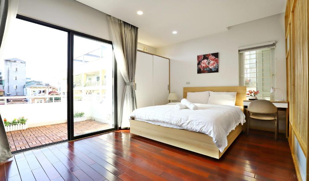 Cong Vi Apartment | QMP Friendly House Linh Lang