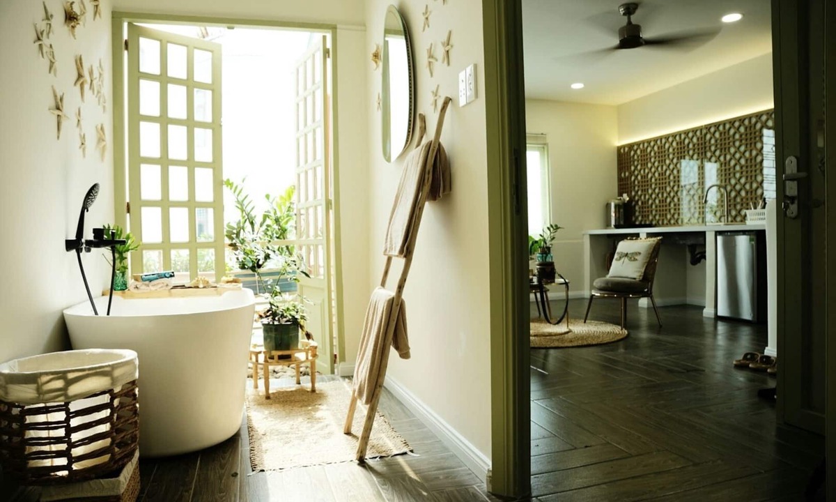 District 3 House | RARE Rooftop 1Br Apt Sunny Garden Bacony Bathtub Central D3 Street Food Paradise