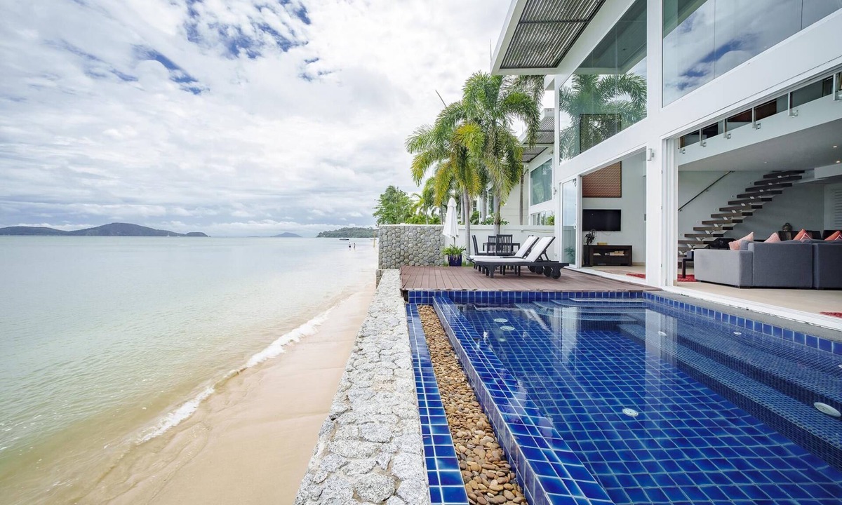 Rawai Villa | Raya Villa, 2 Bed Beachfront Villa Private Pool