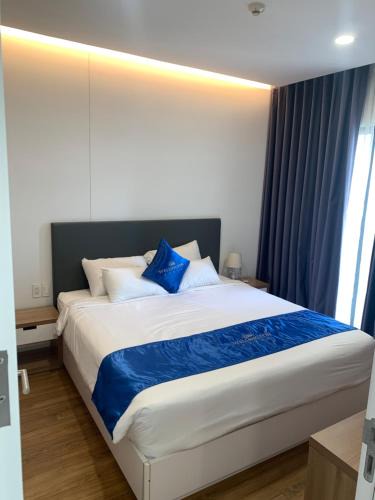 Tan Binh Apartment | Republic Plaza - View sân bay, view hồ bơi