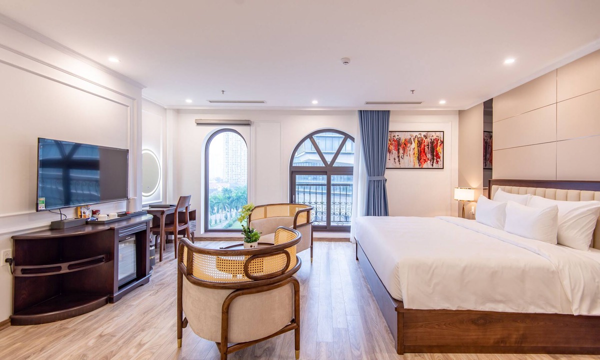 Tu Liem Hotel | Reyna Luxury Hotel by 22Land