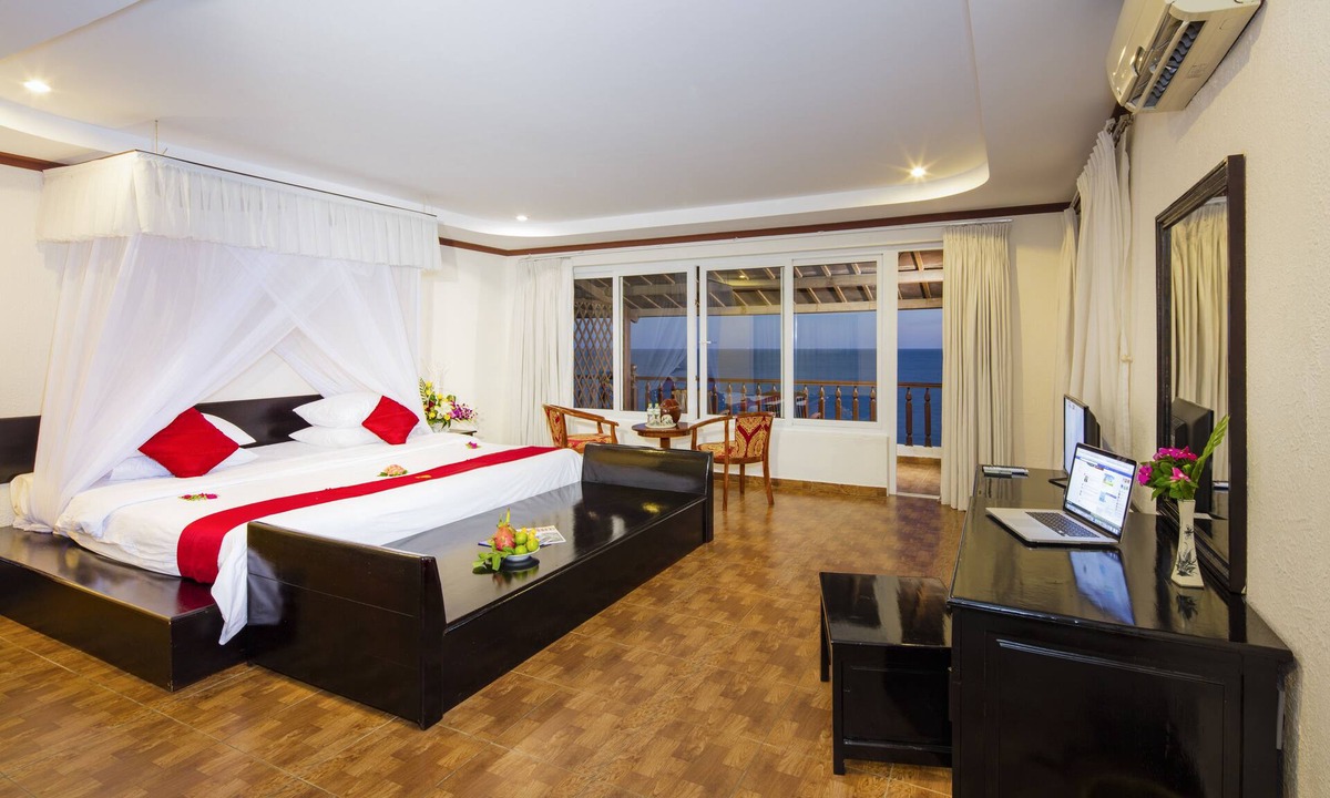 Ke Ga Resort | Rock Water Bay Beach Resort & Spa