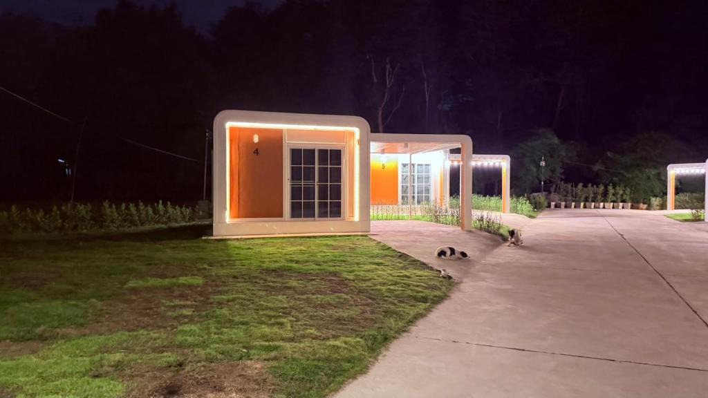 Thapma House | ROJI Resort