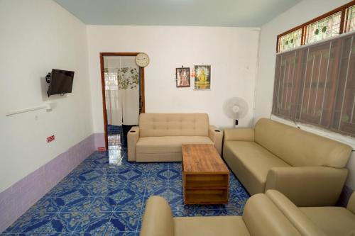 Nong Khon Kwang House | Rom Yen Garden Private House