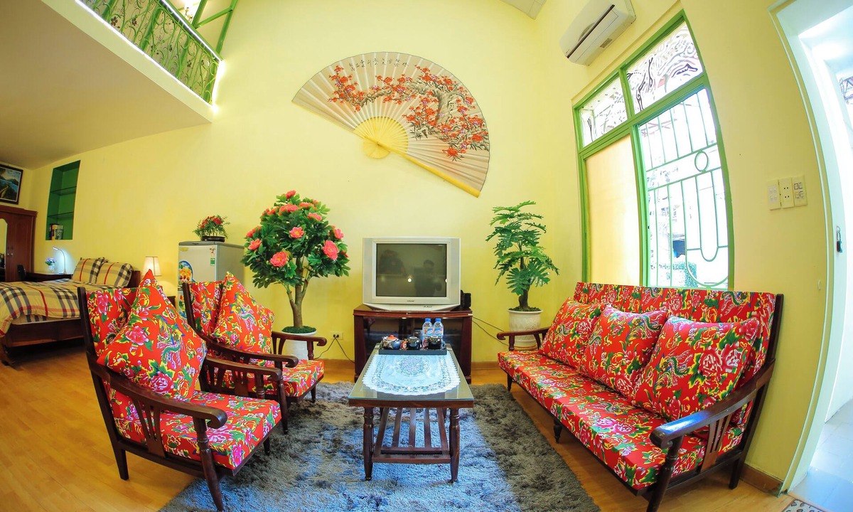 Hang Dao Apartment | Rose' home - truly Hanoian home in Old Qualter