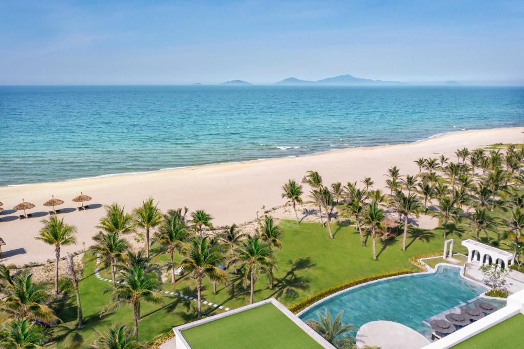 Dien Duong Hotel | Royal Beachfront Resort Danang