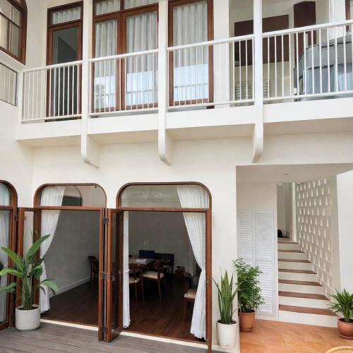 Samsen Nok House | Rung Rueang House Ratchadaphisek