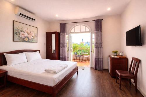 Cam Le Bed & Breakfast | Salyna Motel
