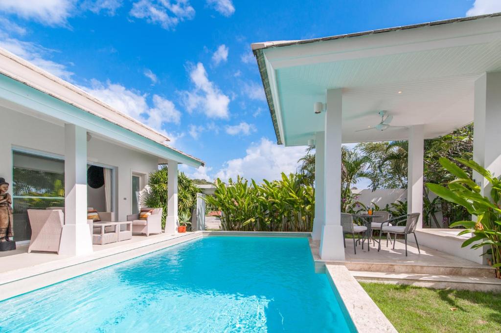 Moo 5 Villa | Samui Sunset 22G