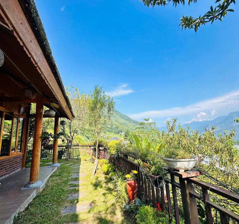 Sa Pa House | Sapa Cozy Cottage Homestay & Coffee