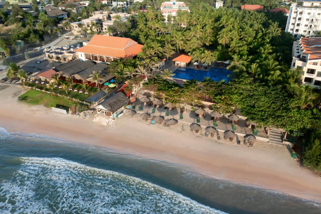 East Ham Tien Beach Resort | Sea Lion Beach Resort Mui Ne