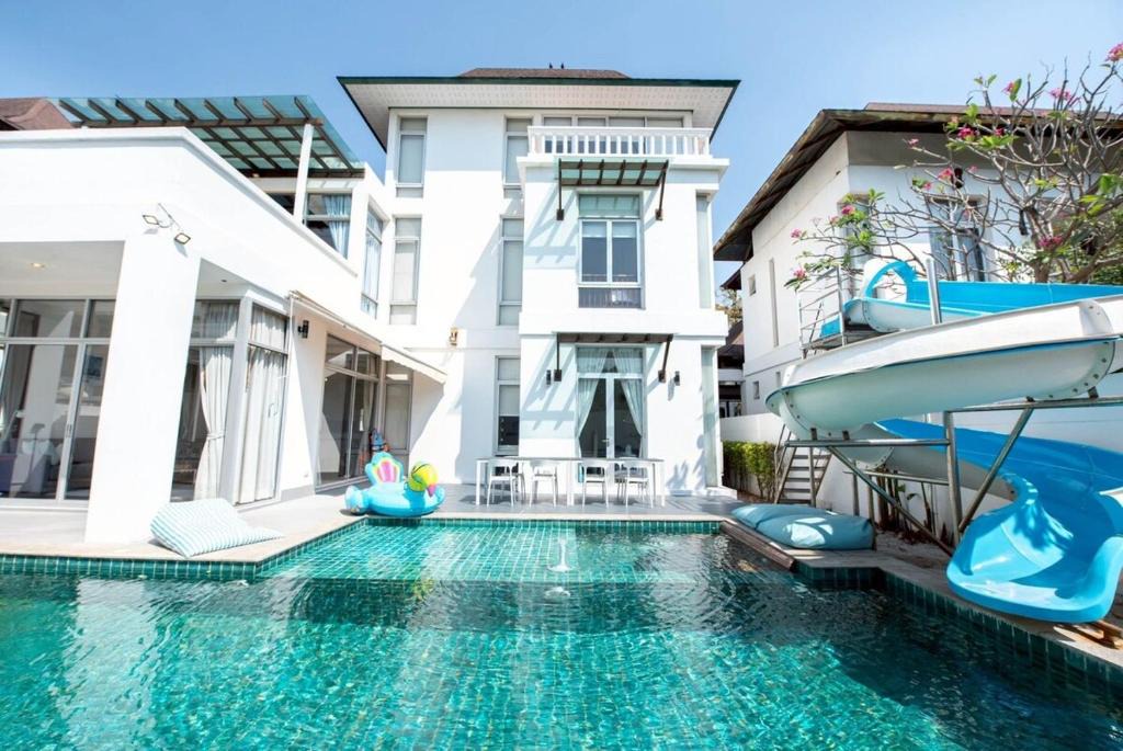 Na Chom Thian Apartment | Sea Sky Pool Villa, Pattaya