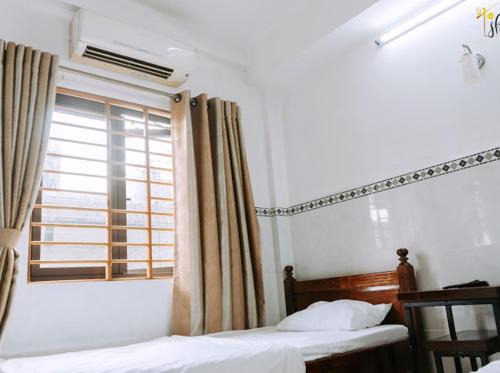 Hue City Centre Hotel | SH5H & MotorBike For Rent