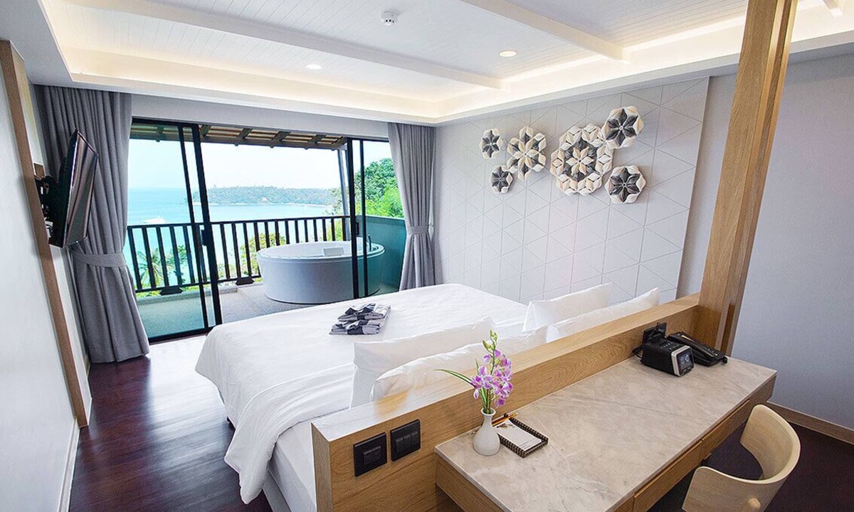 Kata Resort | (SHA+)Luxury Regency Suite with Jacuzzi & Panoramic view