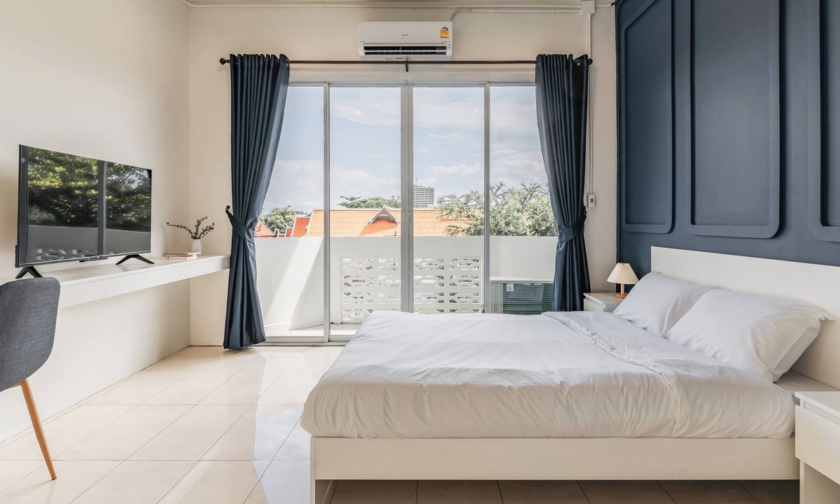 Sri Phum Hotel | Shapel Hostel and Cafe