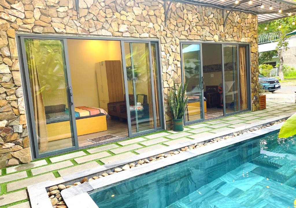Tho Quang Beach Villa | Shore Villa with Pool