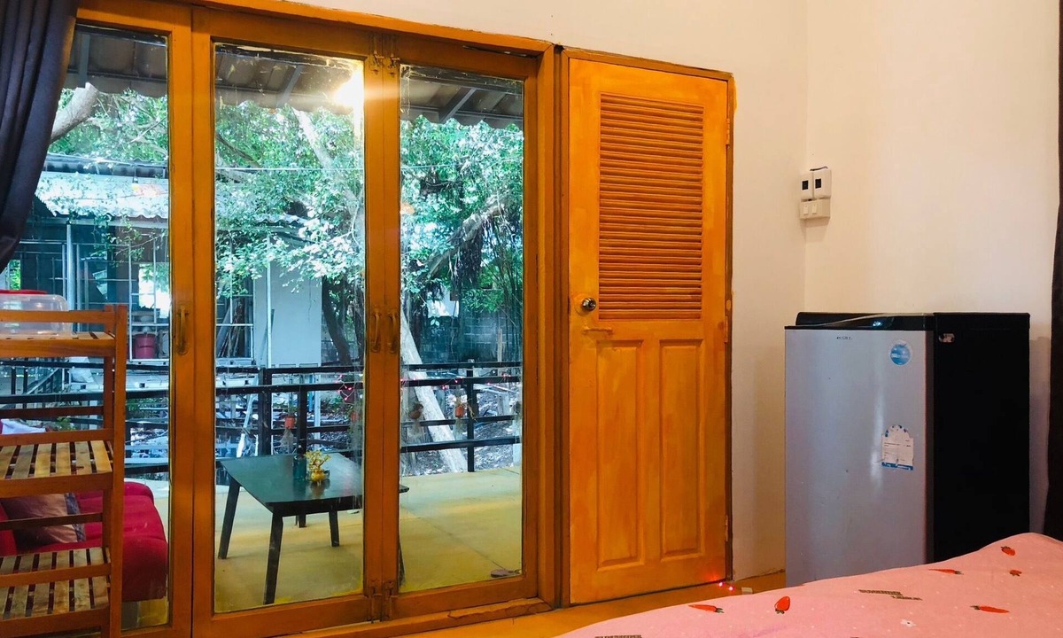 Baan Tai Cabin | Simple Garden House