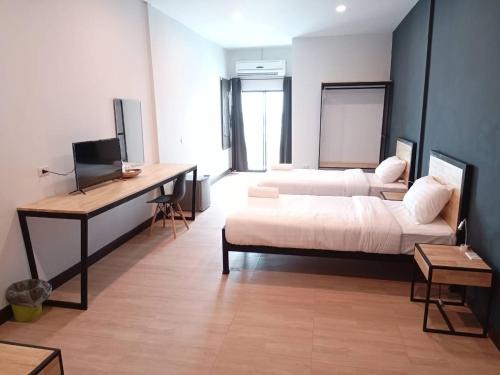 Nikhom Phatthana Hotel | Sinai Hotel