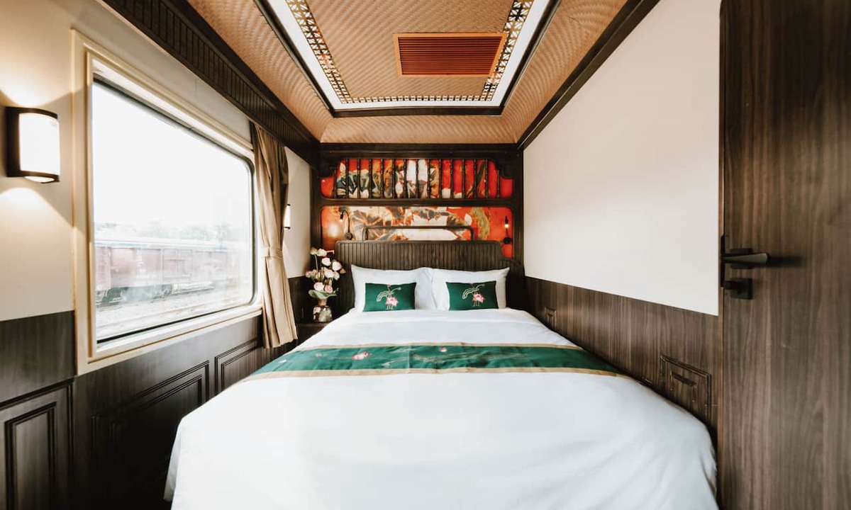 Hoan Kiem Boat Rental | SJourney Luxury Train -Southbound Legacy