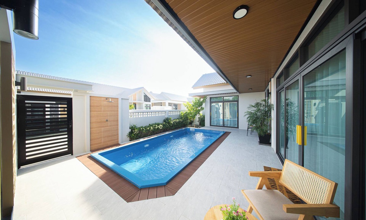 Nikhom Phatthana Hotel | Songmee Pool Villa Nikompattana
