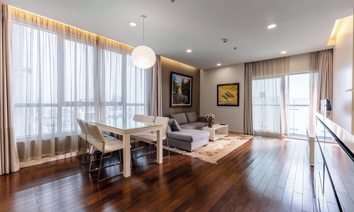 Ba Dinh Condo | Spacious 115m² Lancaster| Pool,Lake View,near Lotte