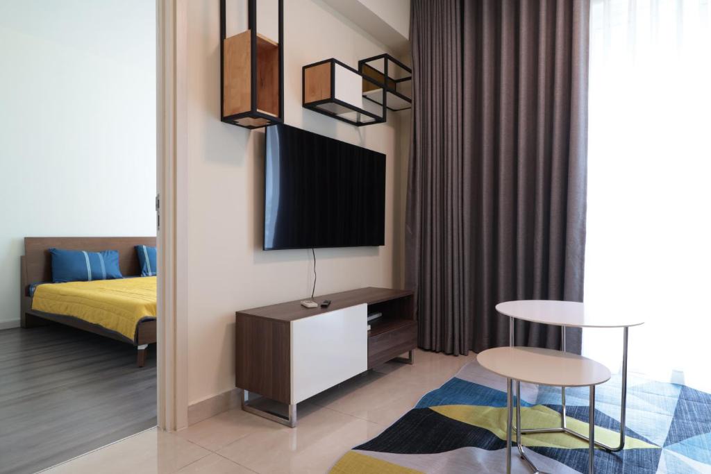 An Phu Apartment | Spacious Modern Deluxe apartment with balcony, pool, gym and yoga