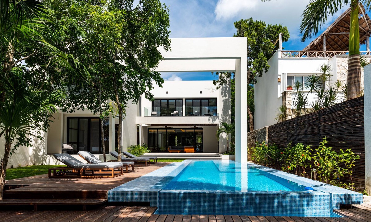 Costa Maya Villa | Stunning 10-Bedroom Oceanfront Oasis with 2 Pools & Hot Tub