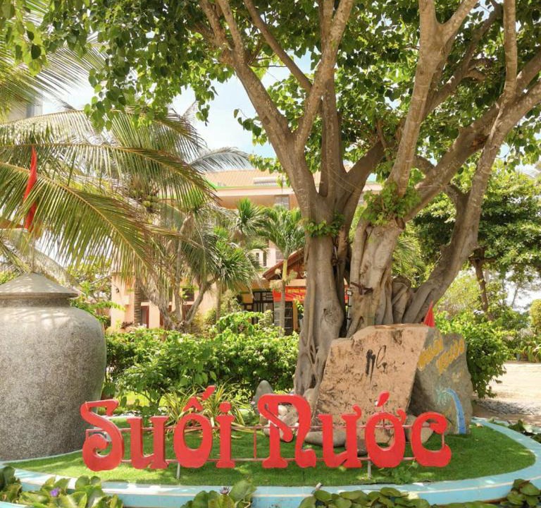 Suoi Nuoc Beach Resort | Suối Nước Resort
