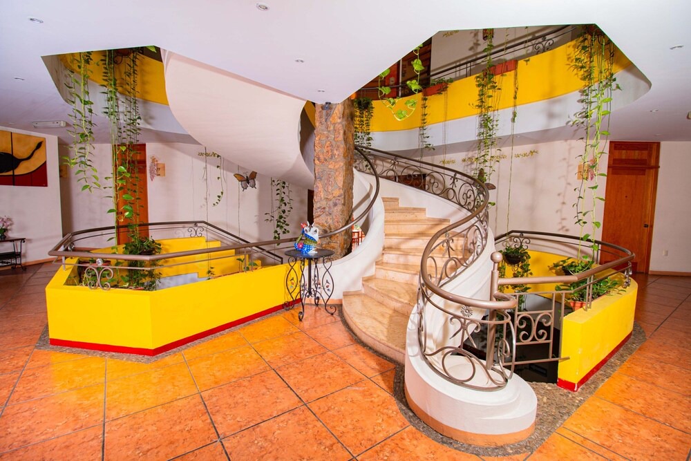 San Felipe del Agua Hotel | Suites Xadani