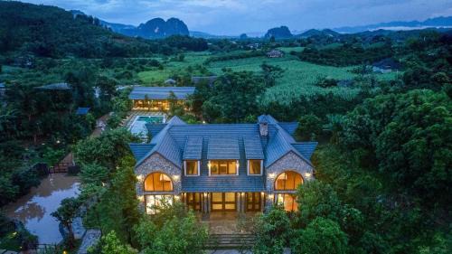 Tan Lac Cabin | Sundara Hoà Bình Retreat