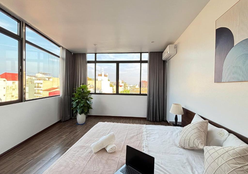 Nhat Tan Apartment | Sunny Haven Apartment