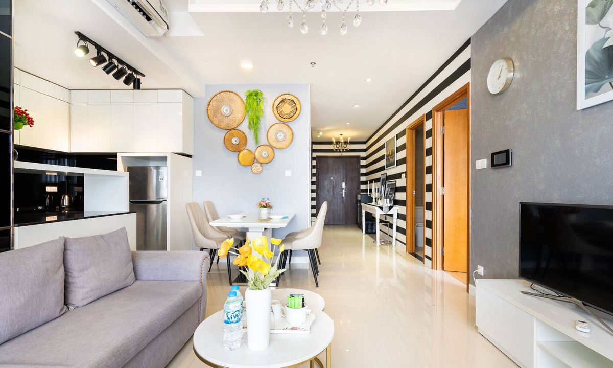 District 7 Apartment | Sunrise City Central By Dhome