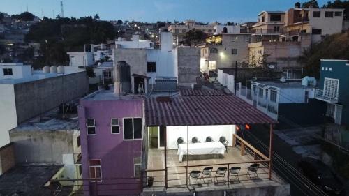 Tepic House | Terraza Reforma, Habitación amplia con hermosa vista a 7 minutos del centro
