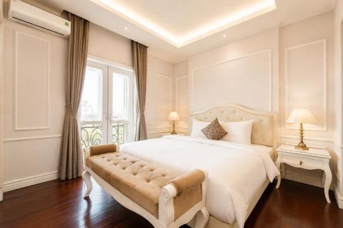 Hang Buom Hotel | The Alley House 90 Trần Nhật Duật