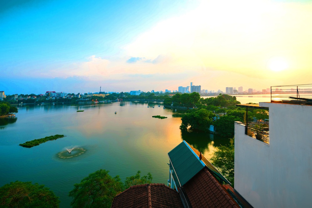 Truc Bach Hotel | The Autumn Homestay