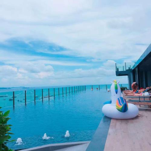 Pattaya Bay Apartment | The Base Central