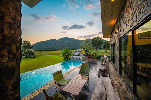 Hin Son Villa | The Exclusive Baan Hinson Pool Villa
