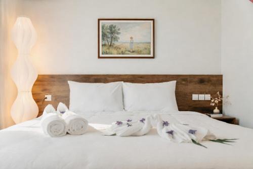 Duong To Hotel | The Happy Marina Retreat Hotel