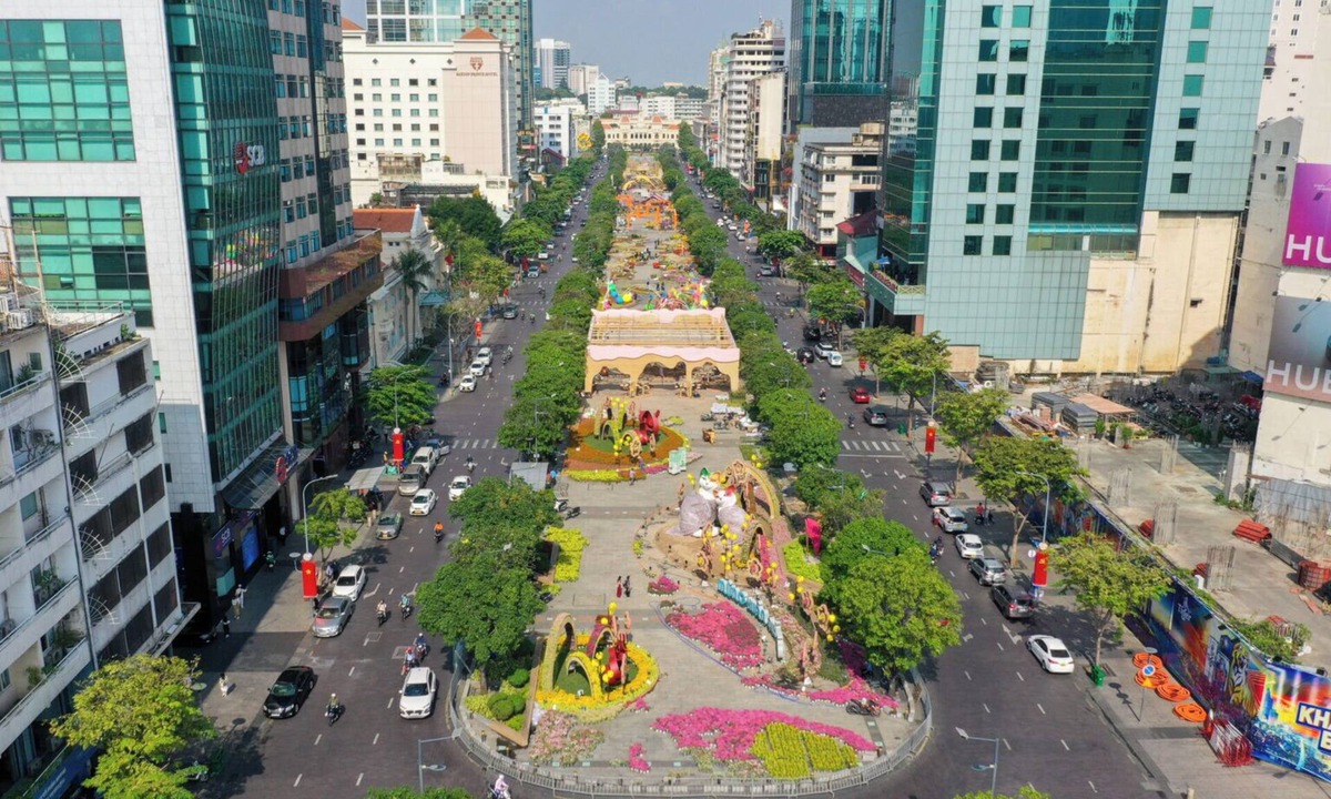Downtown Ho Chi Minh City Hotel | The L'anmien Saigon: Cozy Service Apartment & Vibrant Hostel - Heart of Saigon