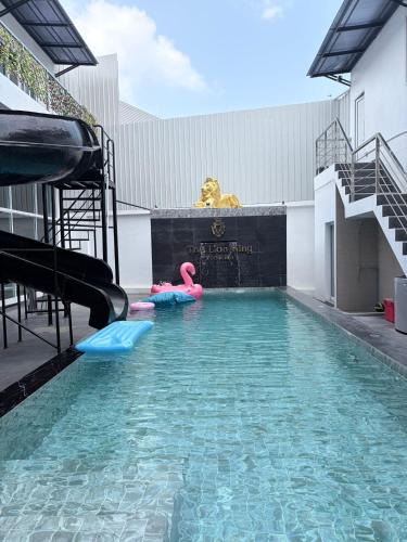 Hat Yai Bed & Breakfast | The Lion King Villa