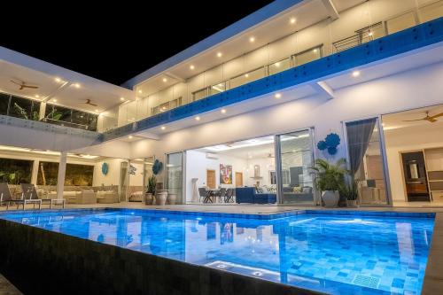 Lamai City Center Villa | The Palm Oasis