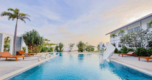 Kram Hotel | The Princess Beachfront Resort