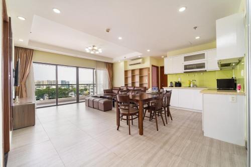 District 5 Apartment | The Rixx Everich 3 bedrooms with pool Netflix gym spa