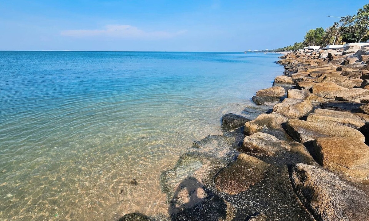 Saen Suk Hotel | The Sunset Bangsaen Seaview