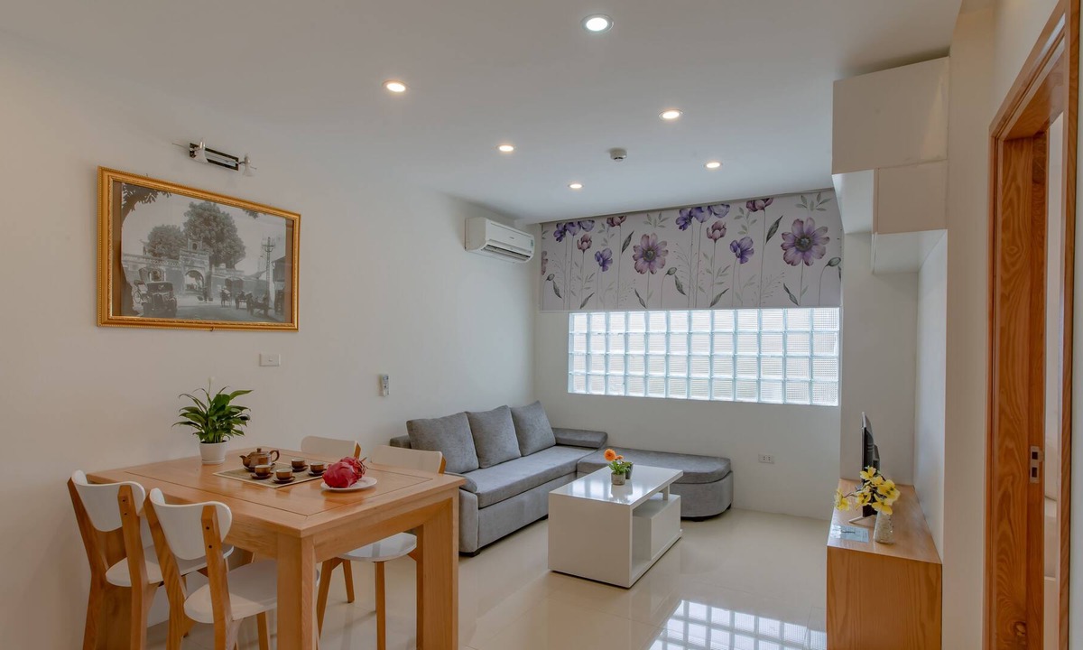 Quang An Apartment | Tom's house Tay Ho Apartment 2