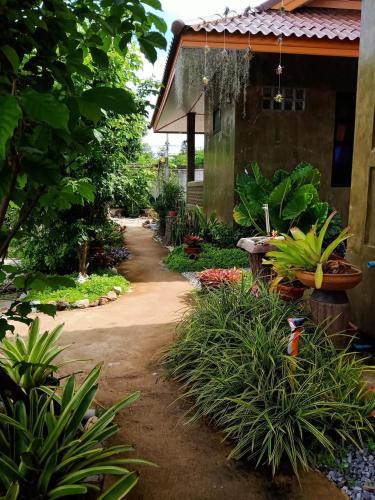 Lampang House | Tonpho homestay Lampangต้นโพธิ์โฮมสเตย์