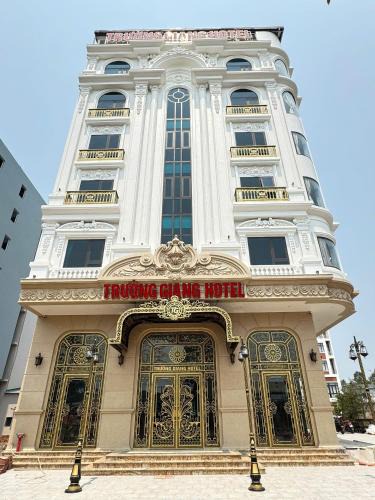 Mong Cai Hotel | Trường Giang Hotel 2
