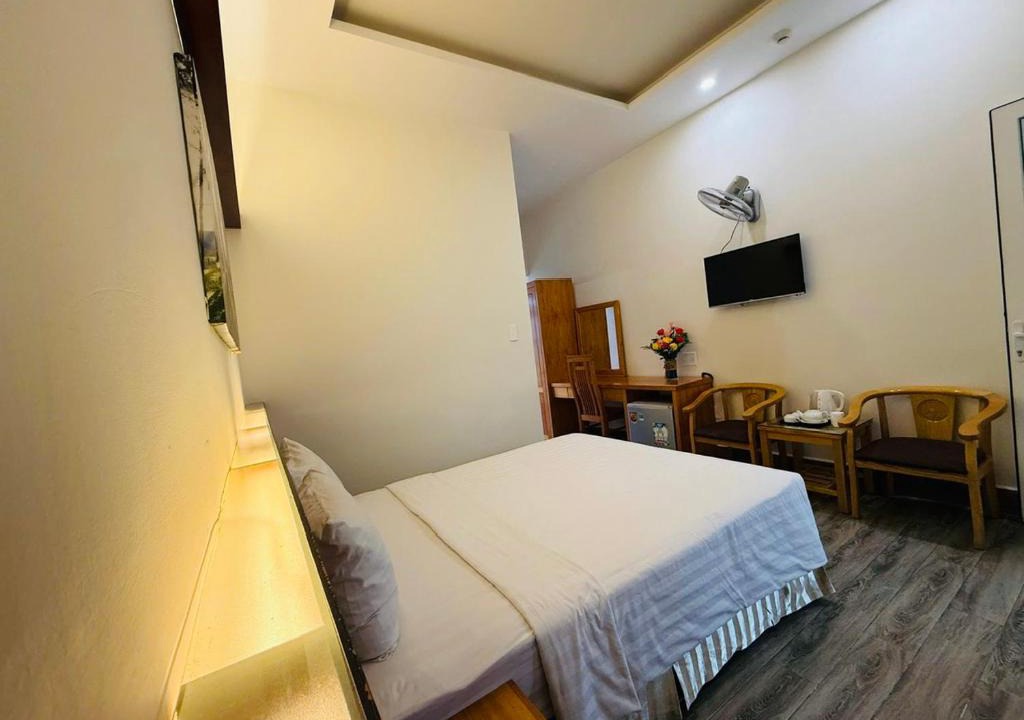 Phuong Hotel | TUK Villa Hotel
