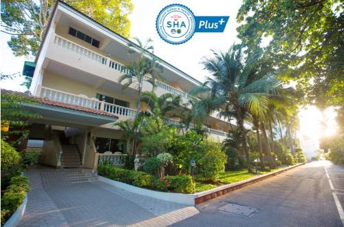 Central Pattaya Hotel | Twin Palms Resort Pattaya, SHA Extra Plus Certified